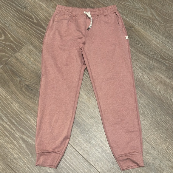 Vuori Performance Joggers - Picture 3 of 5